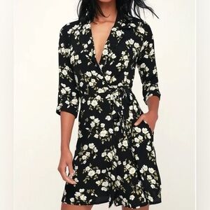 Lulus Black Floral Wrap Mini Dress size small